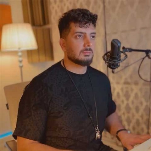 دانلود آهنگ بغلم کن از {singer-fa}