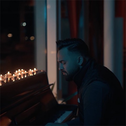 دانلود آهنگ آروم بخواب از {singer-fa}